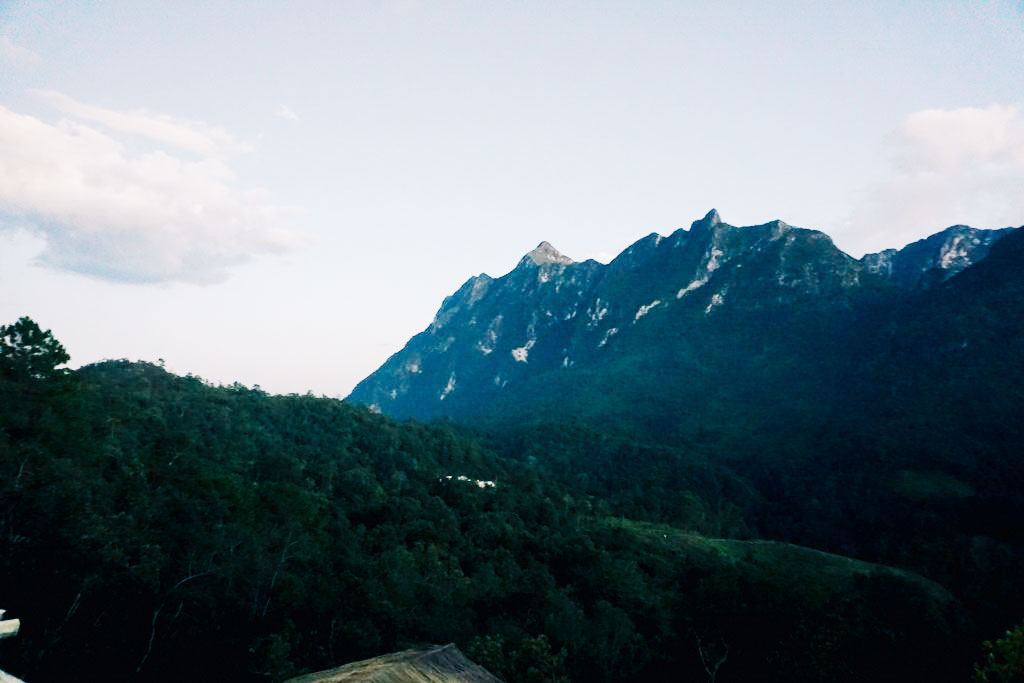 ดอยหลวงเชียงดาว เที่ยวคนเดียว ท่องเที่ยว เดินทาง บล็อกเกอร์ท่องเที่ยว ผจญภัย เชียงใหม่ หน้าหนาว ขึ้นดอย เที่ยวดอย ลีซอวิวสวย 