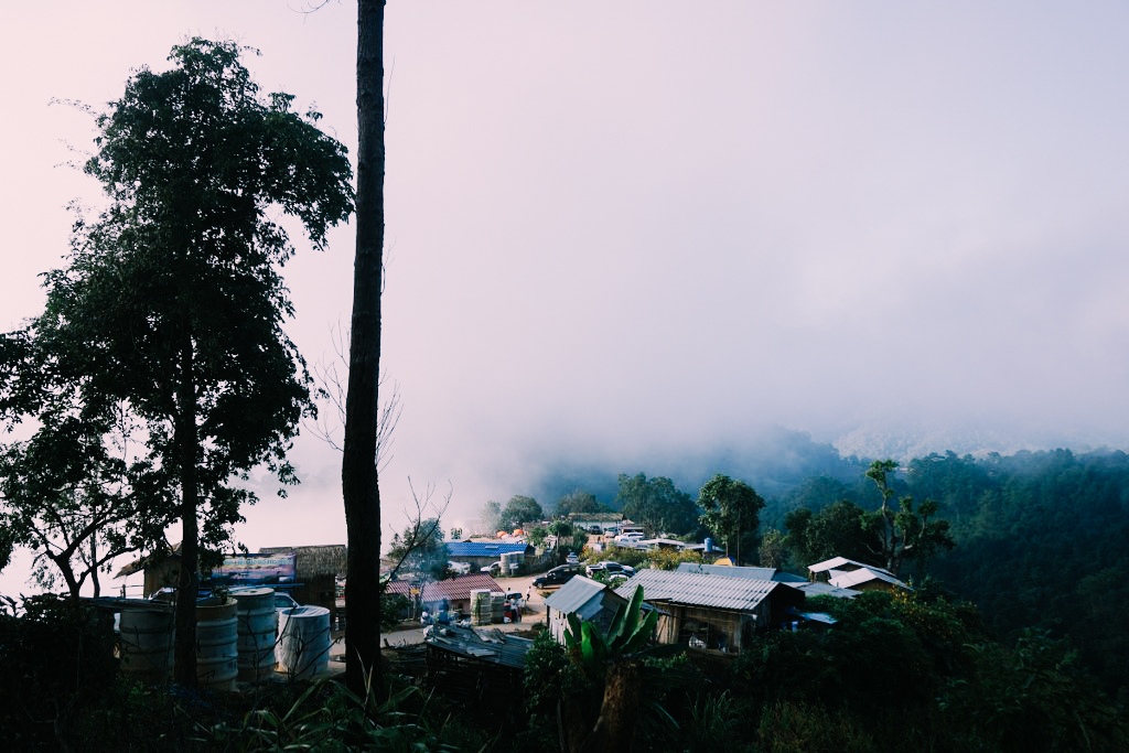 ดอยหลวงเชียงดาว เที่ยวคนเดียว ท่องเที่ยว เดินทาง บล็อกเกอร์ท่องเที่ยว ผจญภัย เชียงใหม่ หน้าหนาว ขึ้นดอย เที่ยวดอย ลีซอวิวสวย 