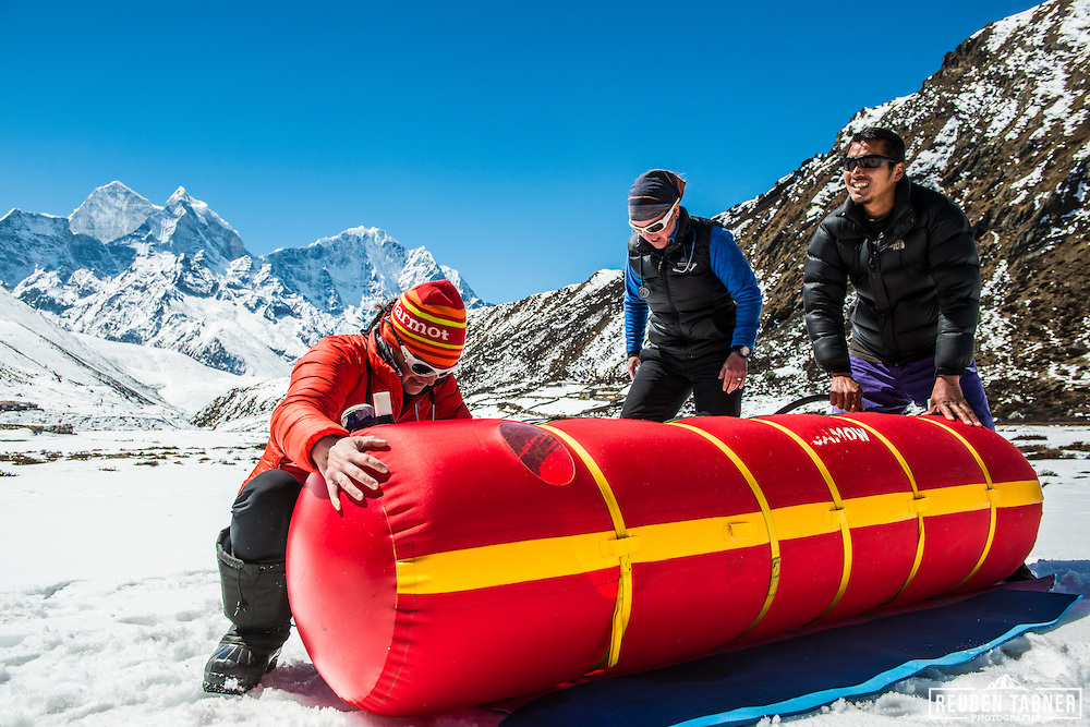 Doctors use a Gamow Bag to treat a altitude patient.