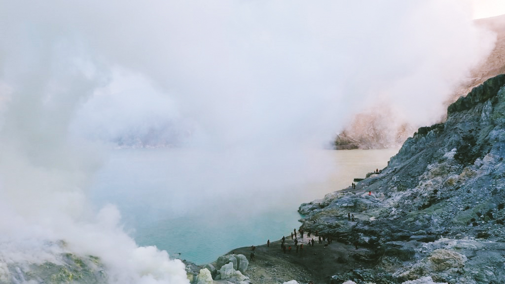 คาวาห์อีเจี้ยน อีเจี้ยน ภูเขาไฟ อินโด อินโดนีเซีย เทรคกิ้ง ปีนเขา เดินเขา เข้าป่า เที่ยวอินโด เที่ยวคนเดียว ท่องเที่ยว เดินทาง บล็อกเกอร์ท่องเที่ยว ผจญภัย wandermore