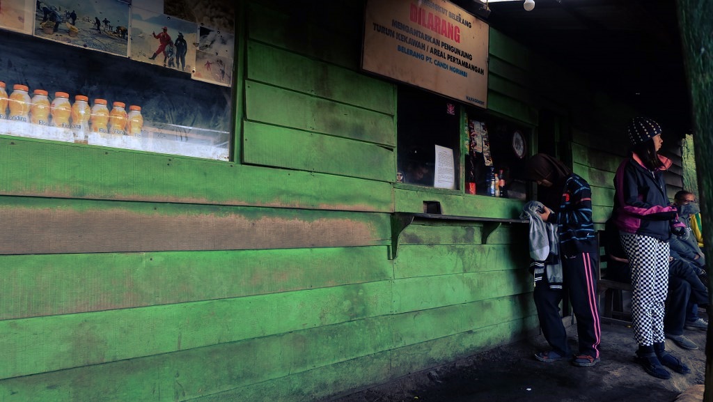 คาวาห์อีเจี้ยน อีเจี้ยน ภูเขาไฟ อินโด อินโดนีเซีย เทรคกิ้ง ปีนเขา เดินเขา เข้าป่า เที่ยวอินโด เที่ยวคนเดียว ท่องเที่ยว เดินทาง บล็อกเกอร์ท่องเที่ยว ผจญภัย wandermore