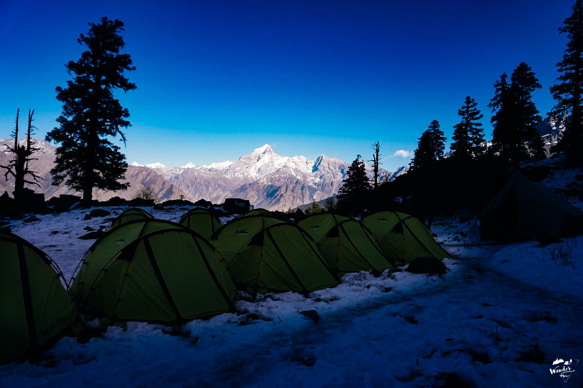 DSC07058_1200x800-58_logo