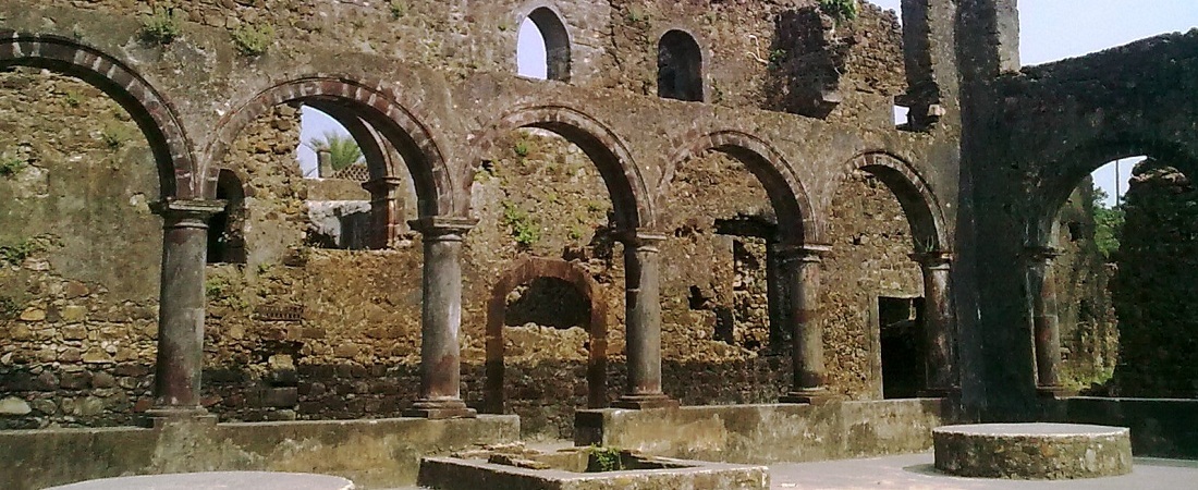 Mumbai_Vasai_Fort_trawell.in