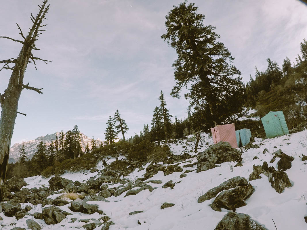 ห้องน้ำบนภูเขา เทรคกิ้ง 2