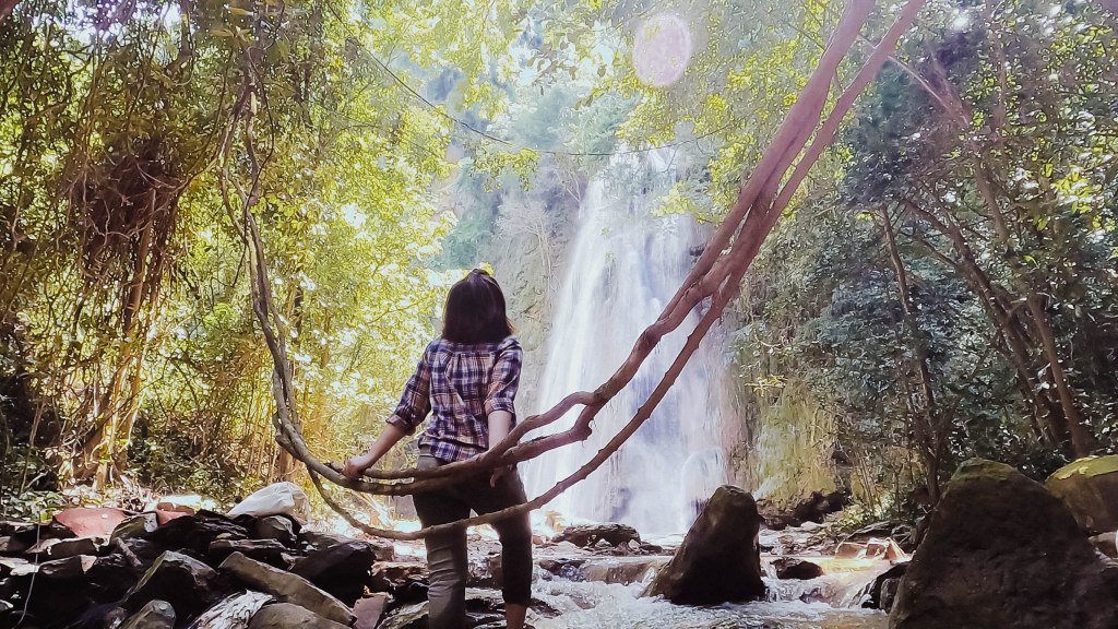 น้ำตกผาแดงซับพลู มวกเหล็ก