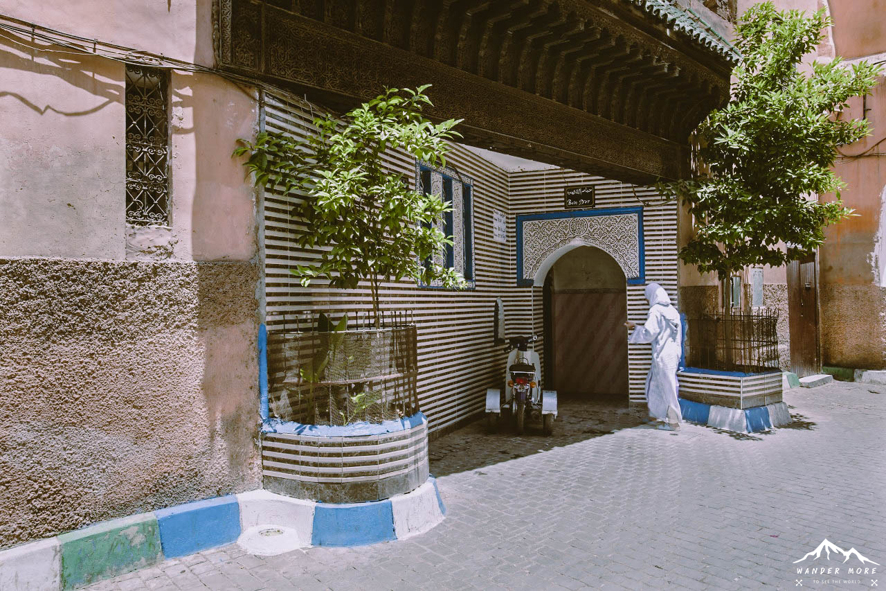 หน้าโรงอาบน้ำ hammam โมร็อคโค