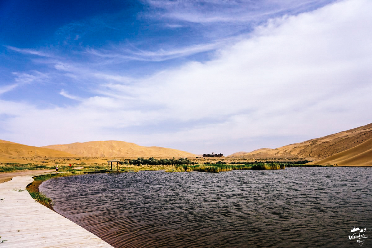 ทะเลทราย badain jaran ผจญภัย เที่ยวคนเดียว จีน เดินทาง เที่ยวจีน