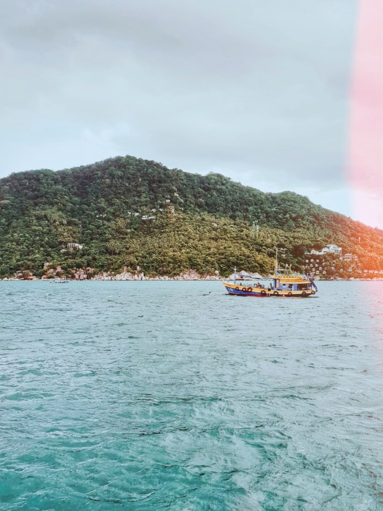 เกาะเต่า ดำน้ำ ทัวร์ดำน้ำ ที่พักเกาะเต่า เรืออดำน้ำ big bubble diving