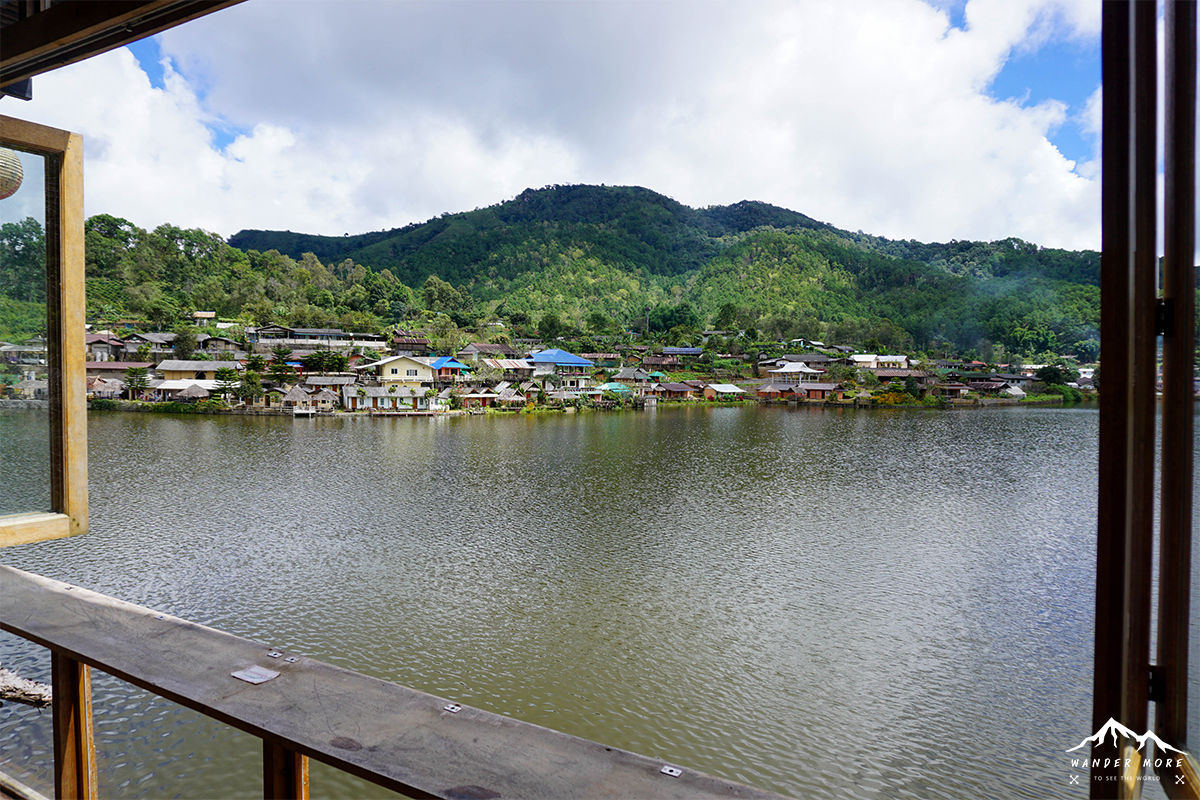 ร้านกาแฟ, หมู่บ้านรักไทย, แม่ฮ่องสอน, ลีไวน์รักไทย, ที่เที่ยวแม่ฮ่องสอน, เที่ยวคนเดียว