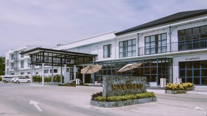 ทางเข้าโรงแรมสุขนิรันดร์ ในเชียงราย